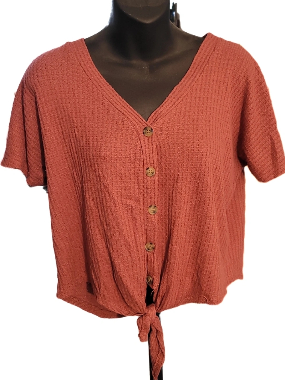 Pink Republic Cropped "Baked Apple" Red Button Top With Tie Front, Size Medium